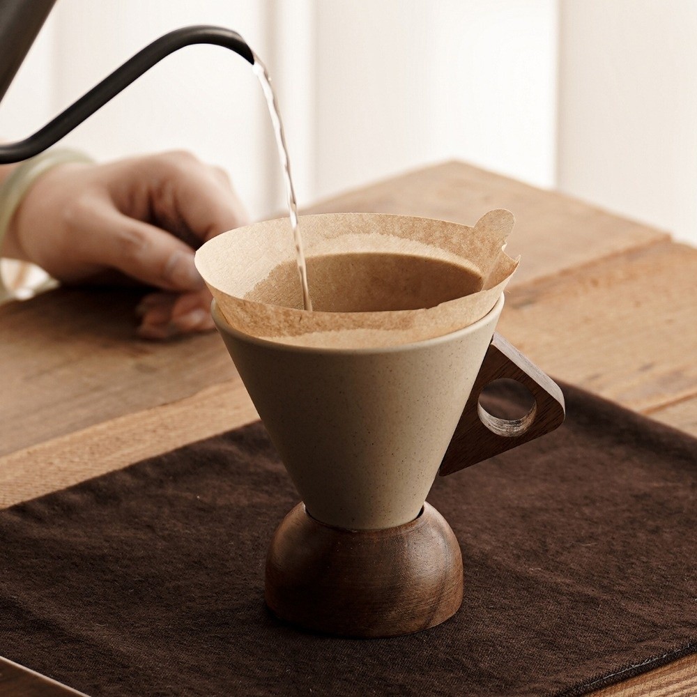 Tasse conique triangulaire en  - Coffee Tea Essentials avis et prix